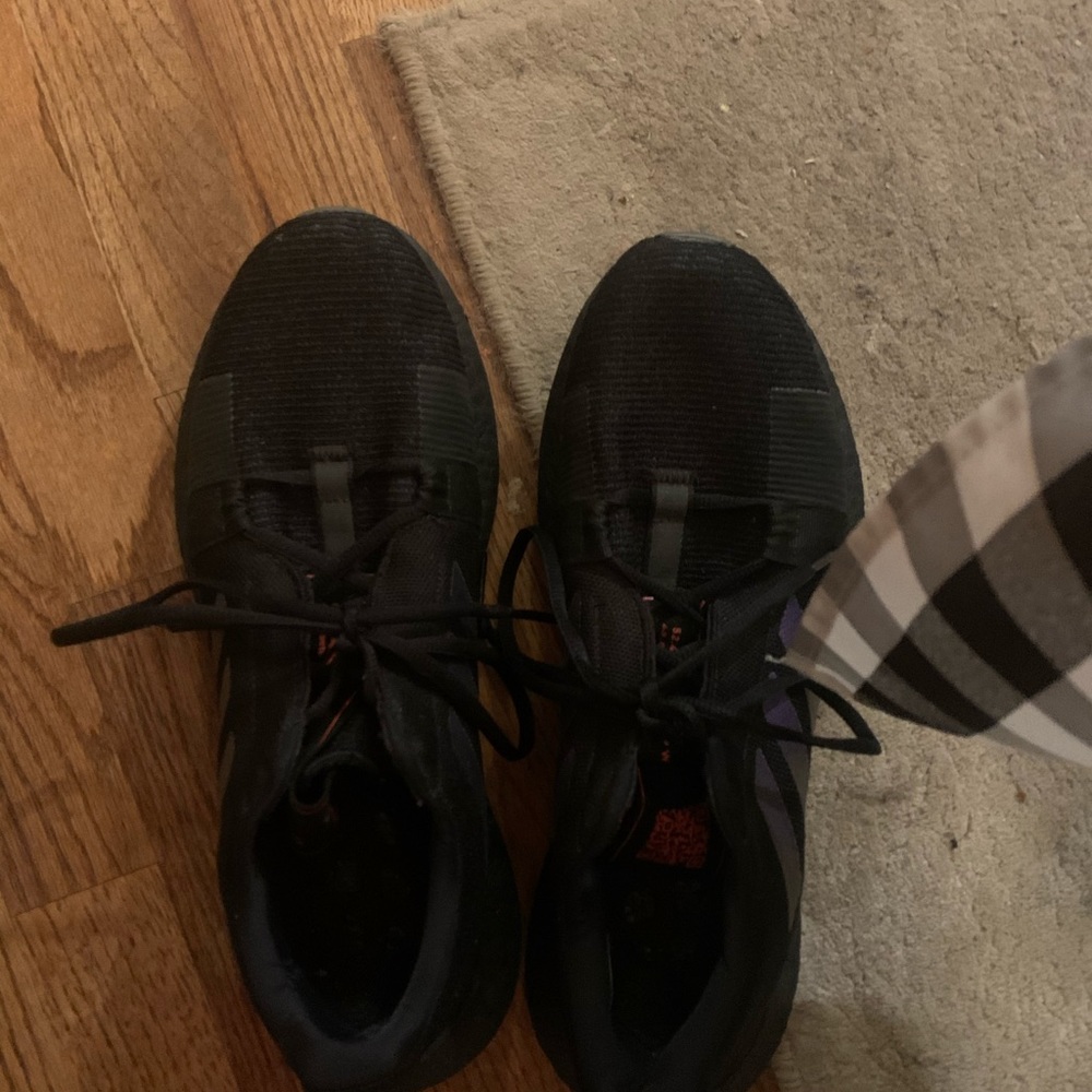 Black adidas pure boost size 10.5